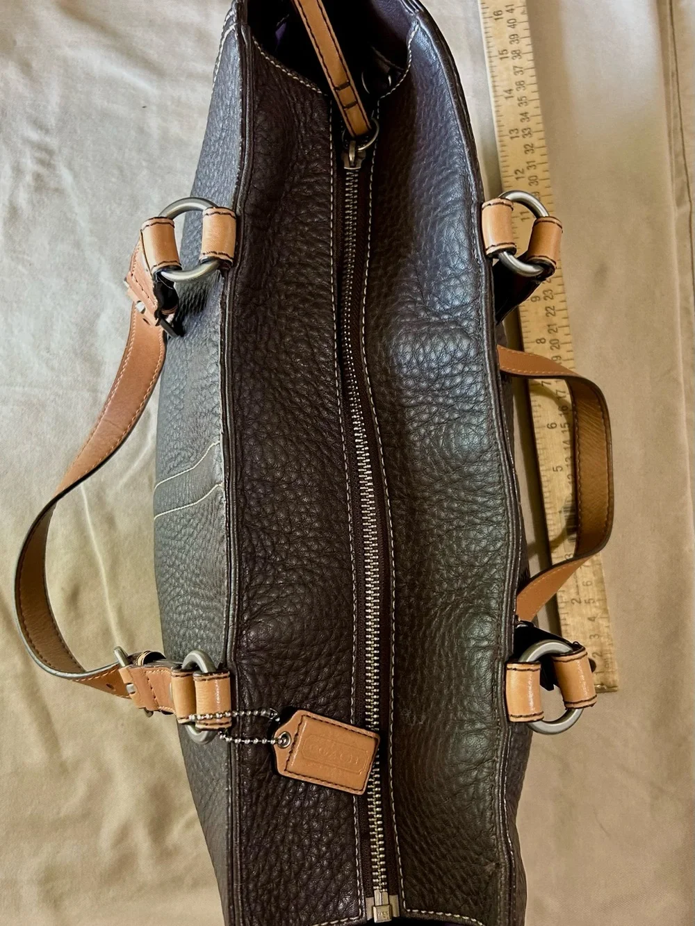 Coach #F12340 Large Brown Pebble Leather Tote Shoulder Bag Hang Tag EUC - Picture 5 of 8